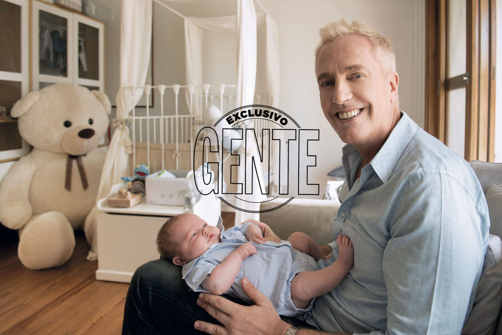 Marley feliz y experimentando la convivencia con su hijo. Foto: Fabián Uset/GENTE