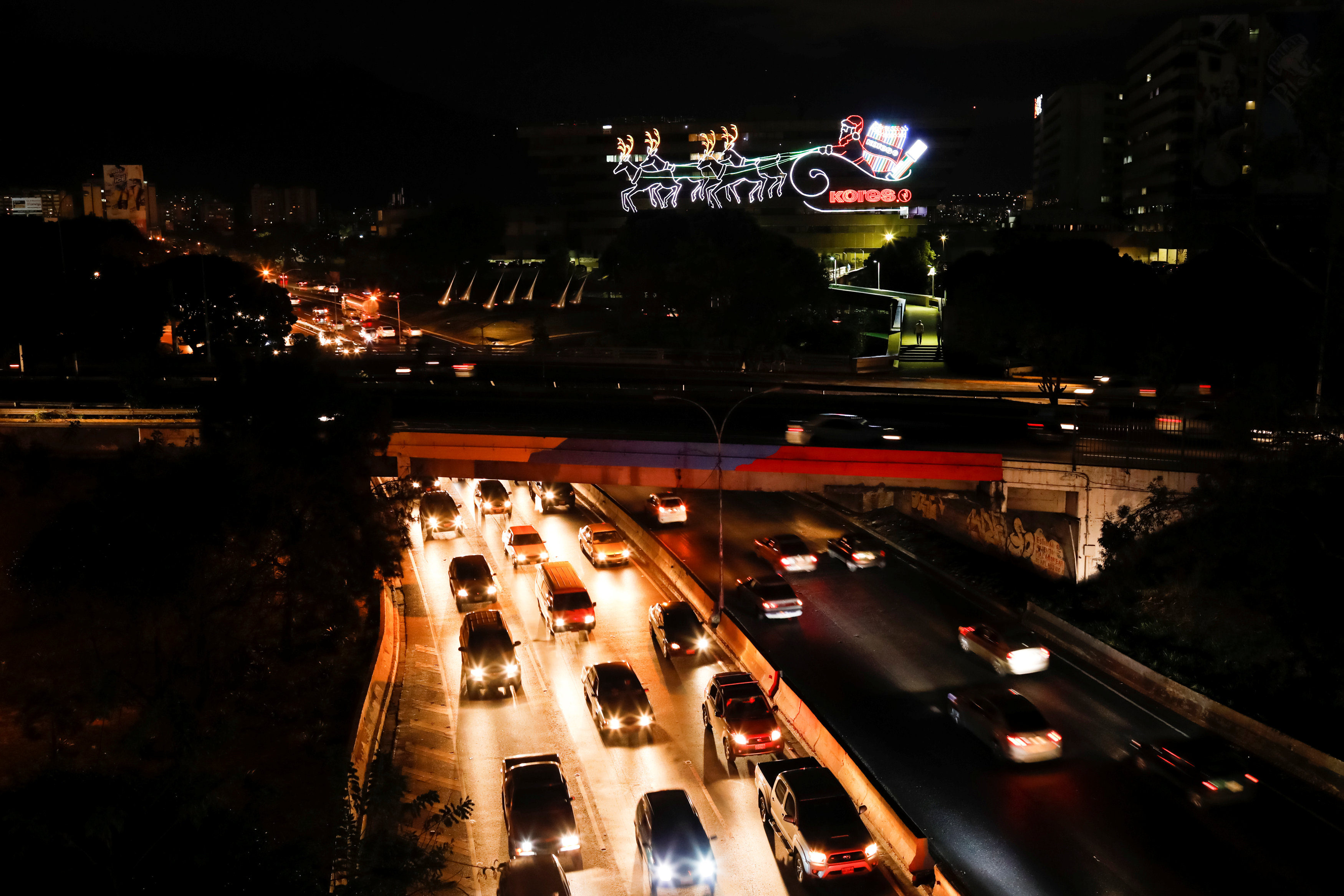Las calles de Caracas luego del apagón. (REUTERS/Marco Bello)