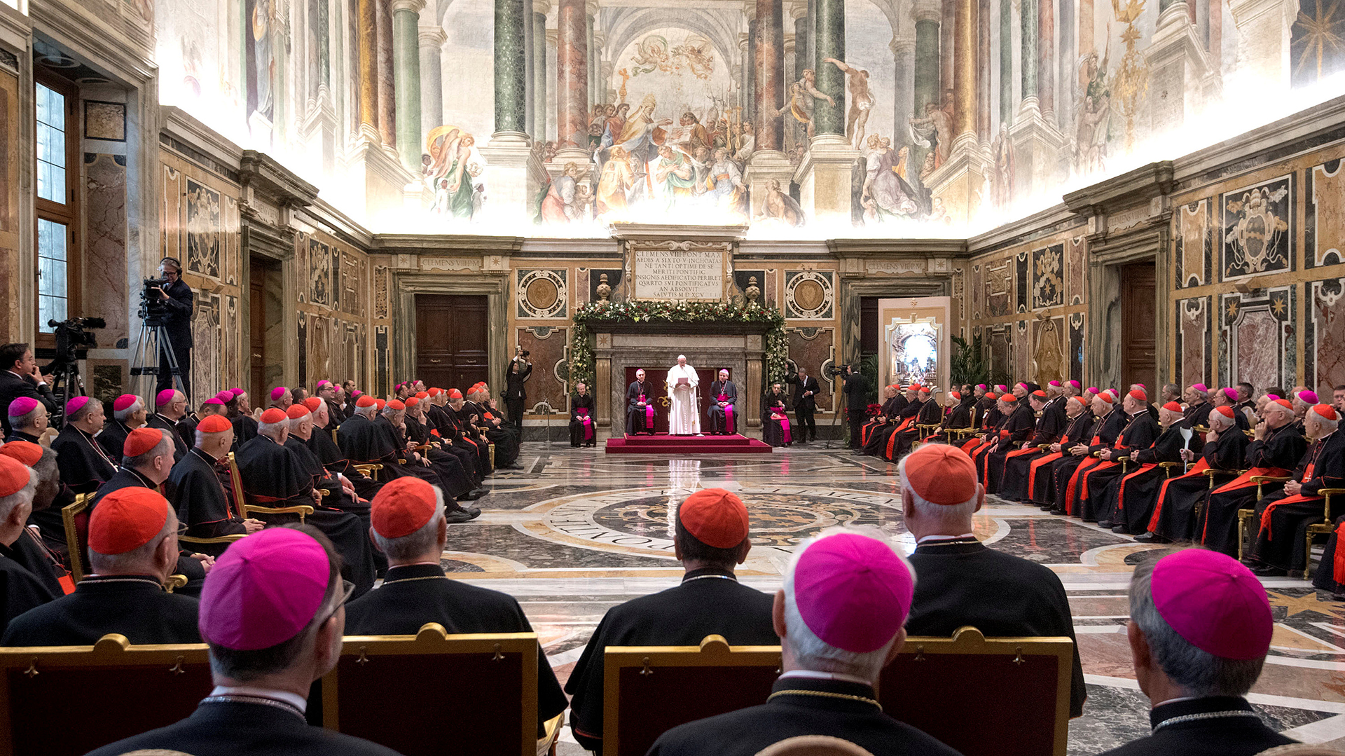 La Curia Romana quedó salpicada por las revelaciones (Reuters)