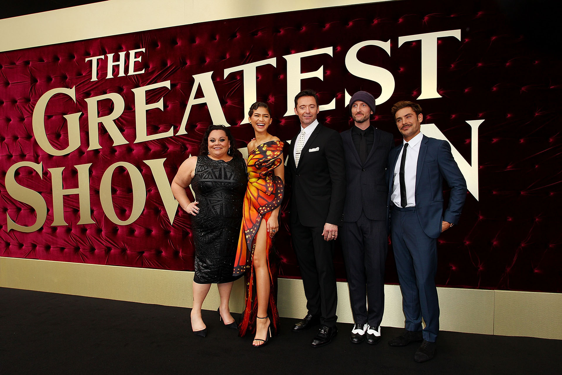 Keala Settle, Zendaya, Hugh Jackman, Michael Gracey y Zac Efron en la premiere australiana de The Greatest Showman /// Fotos: Getty Images