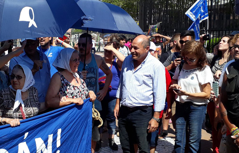 Mario Secco participó de la ronda de las Madres de Plaza de Mayo