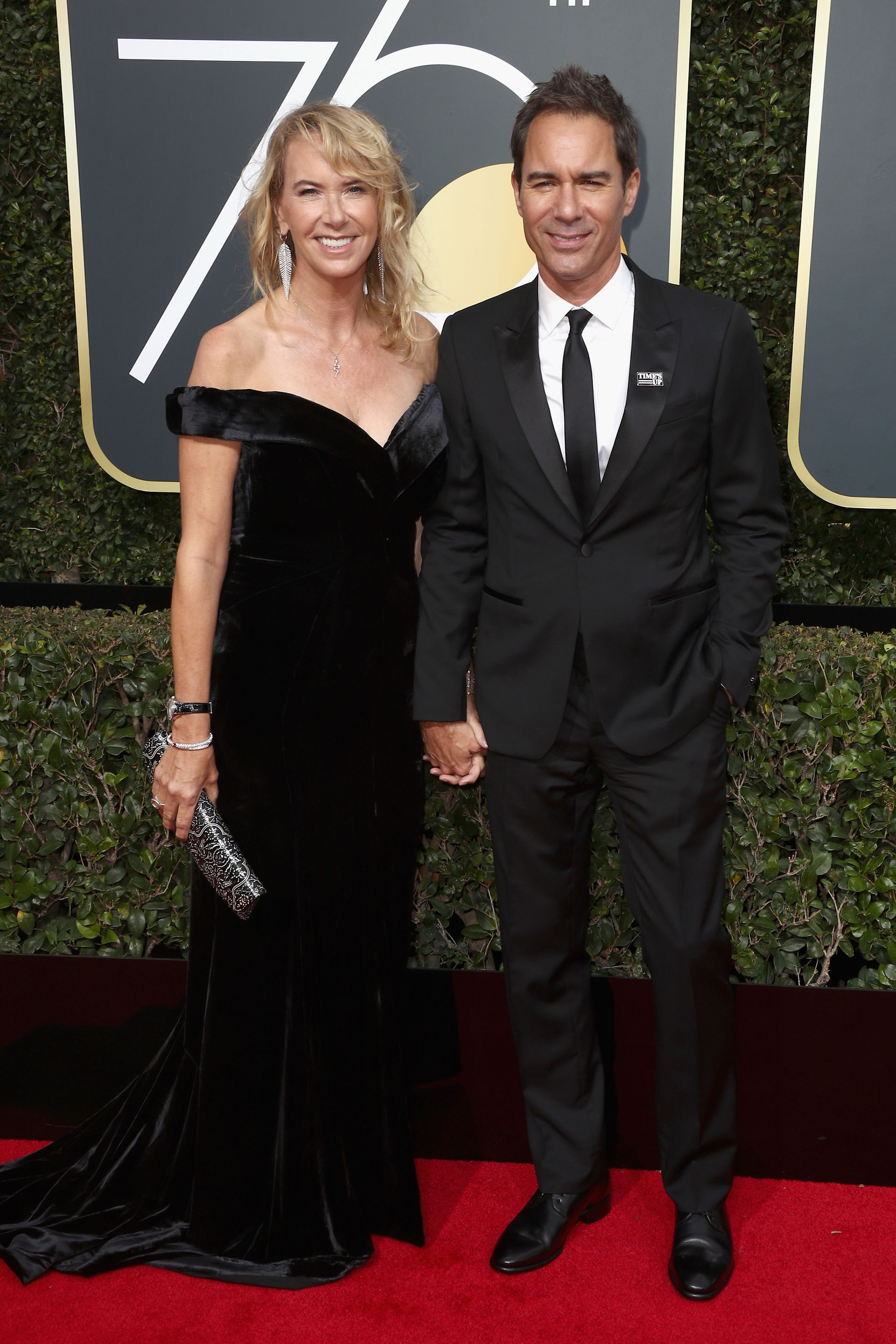 Janet Holden y Eric McCormack (AFP)