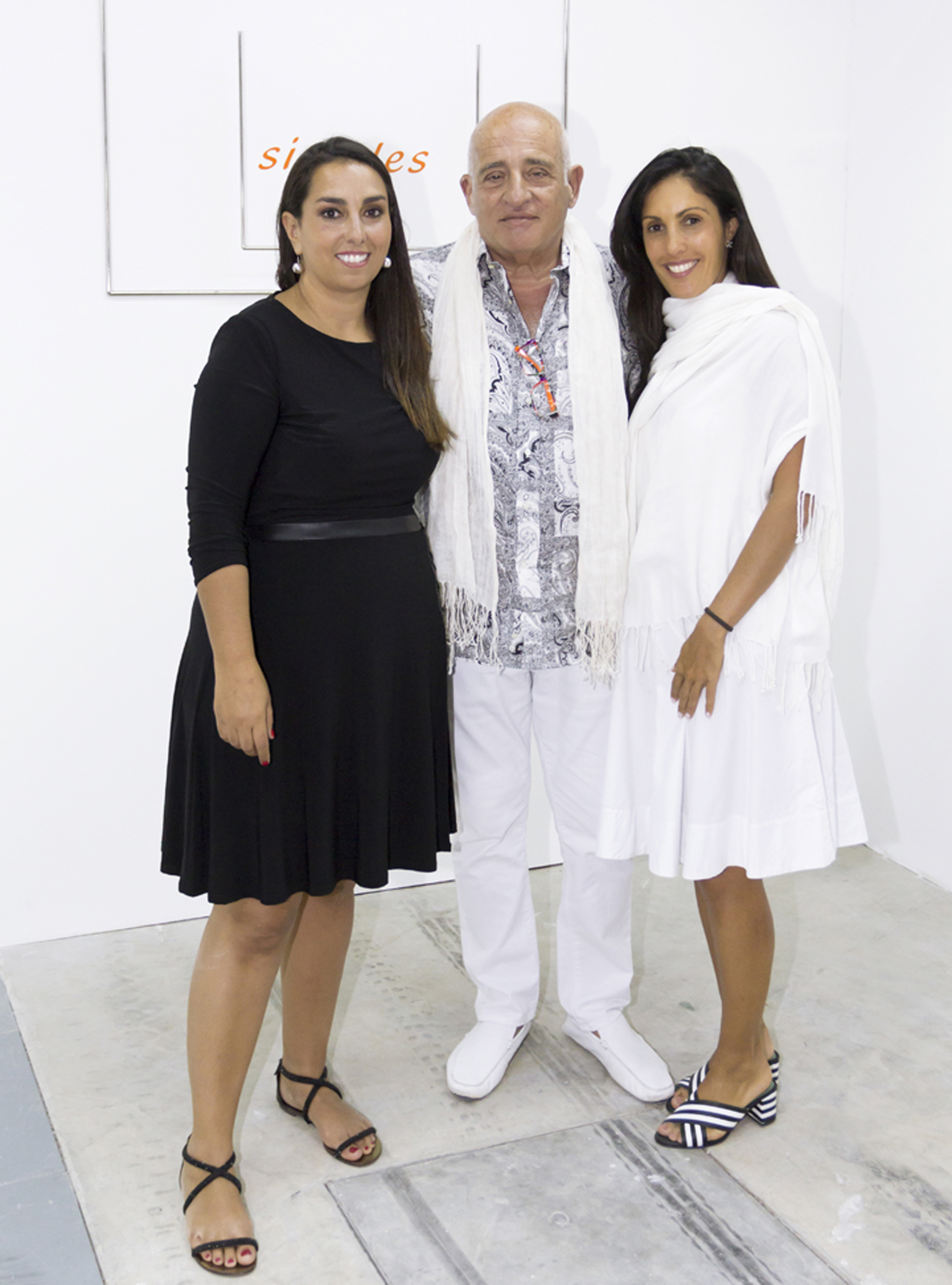 La directora de Este Arte, Laura Bardier, Aníbal Jozami y Myra Babenco
