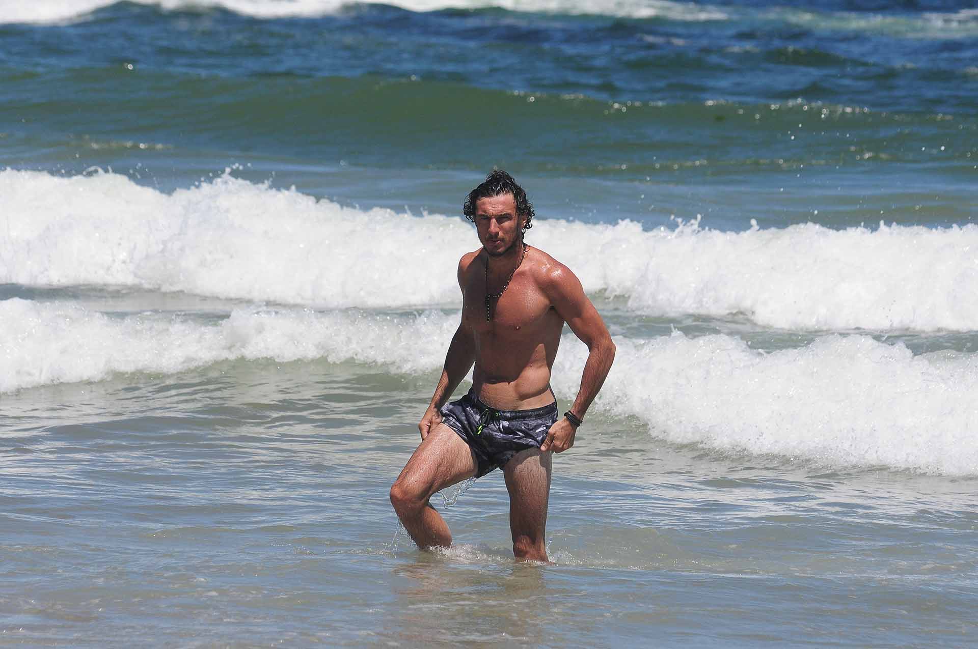Pico Mónaco también está en Punta del Este, pero lejos de Pampita. Le mandó mensajes a través de las redes sociales para reconquistarla, pero hasta el momento no hicieron las paces