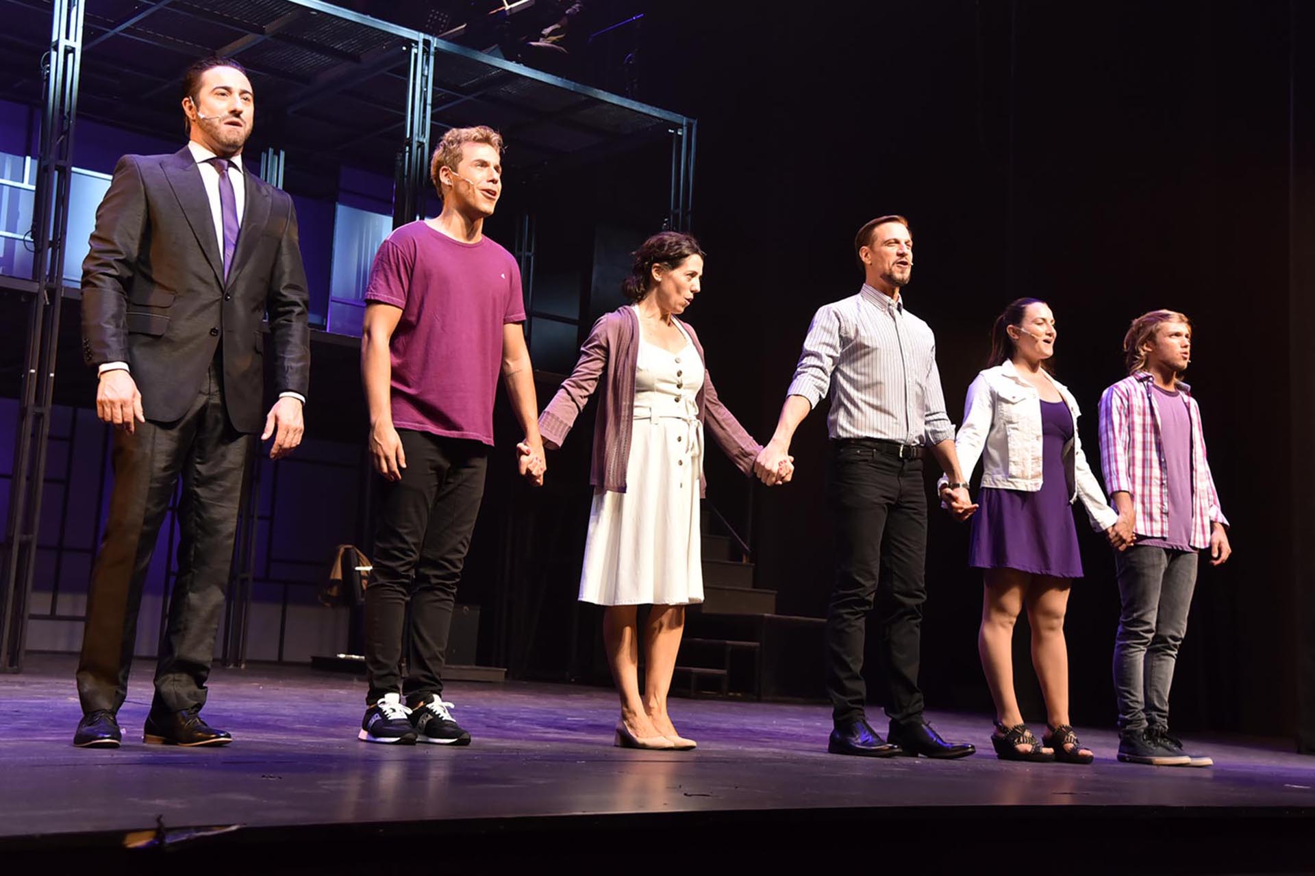 “Casi normales” se reestrenó en la calle Corrientes con Laura Conforte, Martín Ruiz, Fernando Dente, Manuela del Campo, Mariano Chiesa y Franco Massini. Esta es la séptima temporada del musical