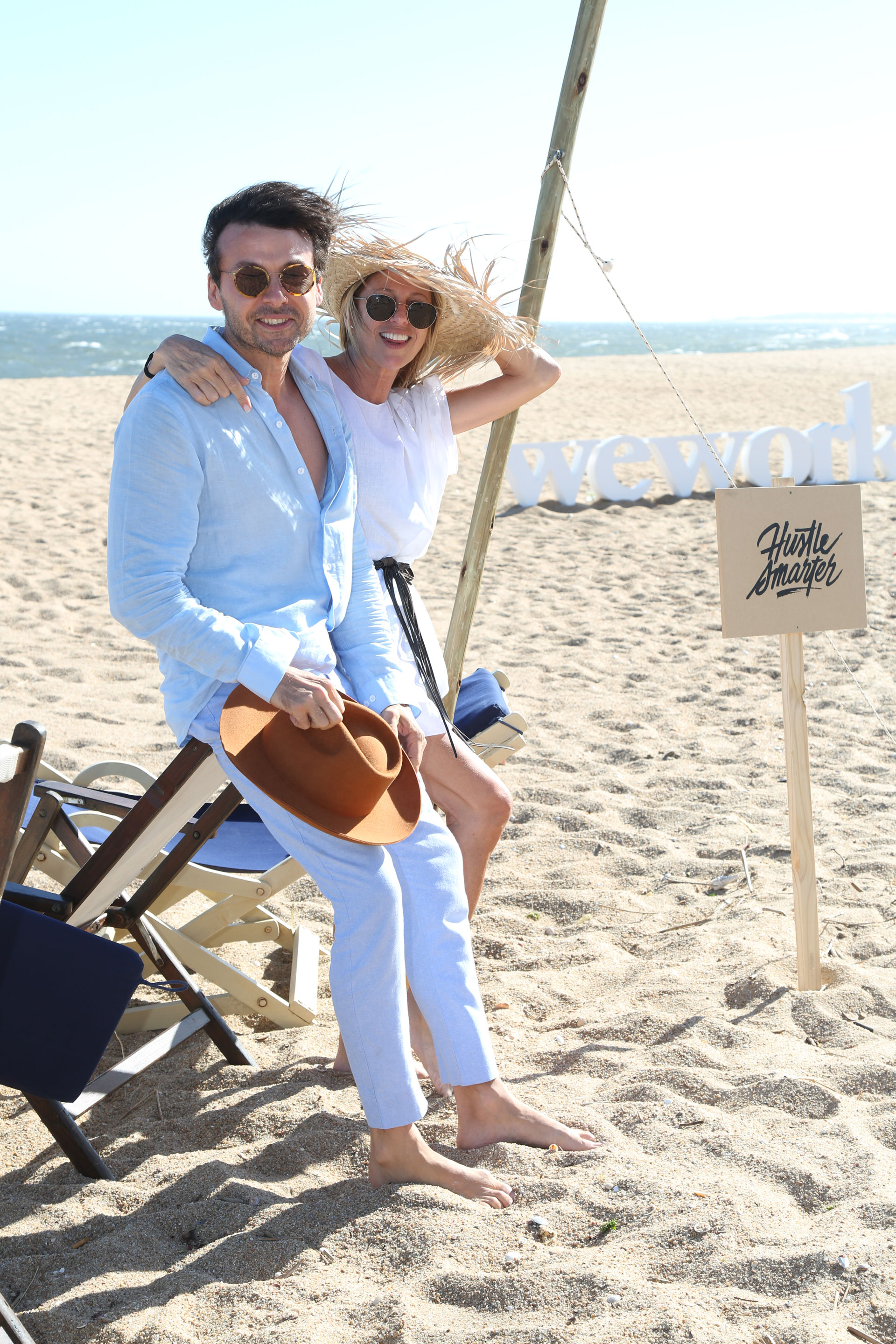 Wally Diamante y Claudia Fontan. Con el atardecer, todos bailaron al ritmo de Federico Schrager , DJ residente del parador de “La Huella” y de “Cipriani” en Ibiza y disfrutaron el día de playa en las carpas indias y en el domo transparente