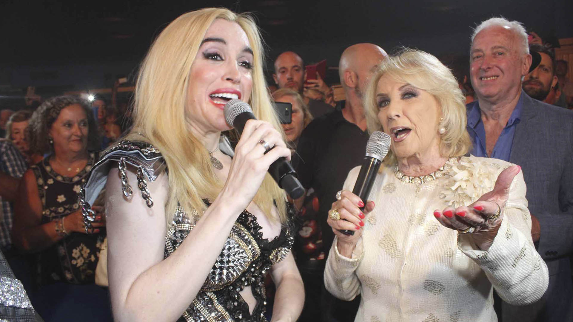 Fátima Florez junto a Mirtha Legrand (Fotos Teleshow/GM Press)