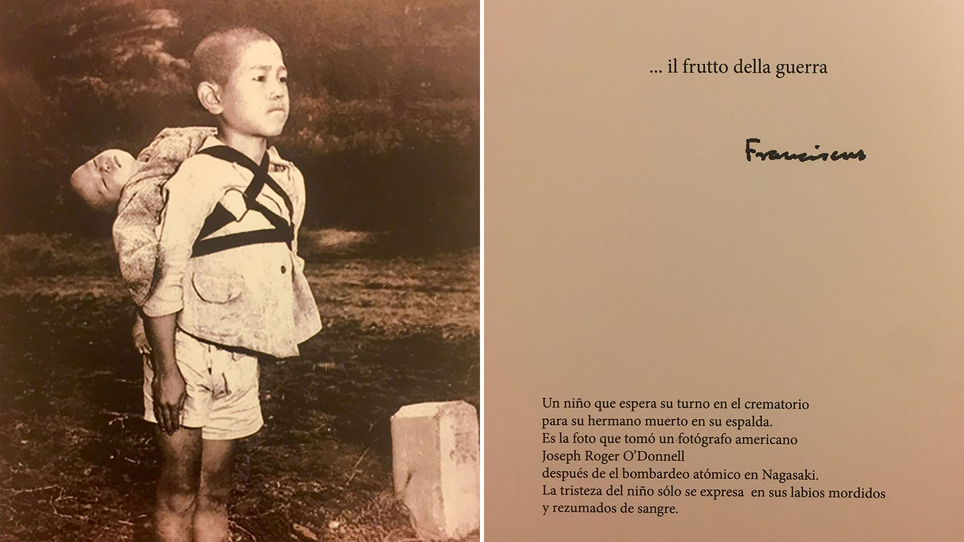 La imagen muestra a un niño que espera turno para depositar a su pequeño hermano en el crematorio, poco después de la caída de la bomba atómica en Nagasaki, Japón, en 1945
