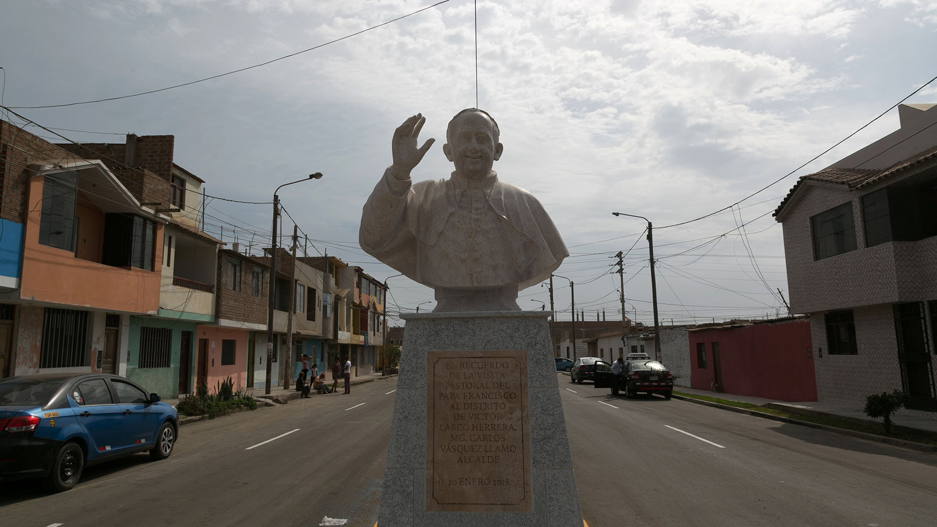La estatua en homenaje al Papa (Reuters)