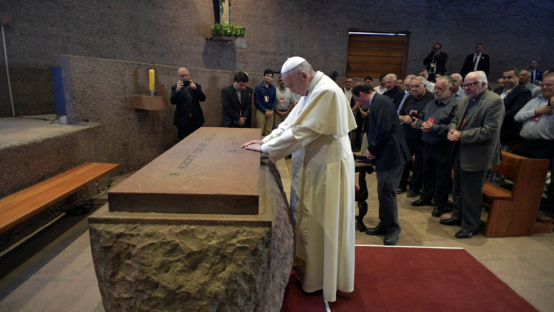 “La unidad reclama que nos escuchemos y principalmente que nos reconozcamos”, subrayó el Papa (Reuters)