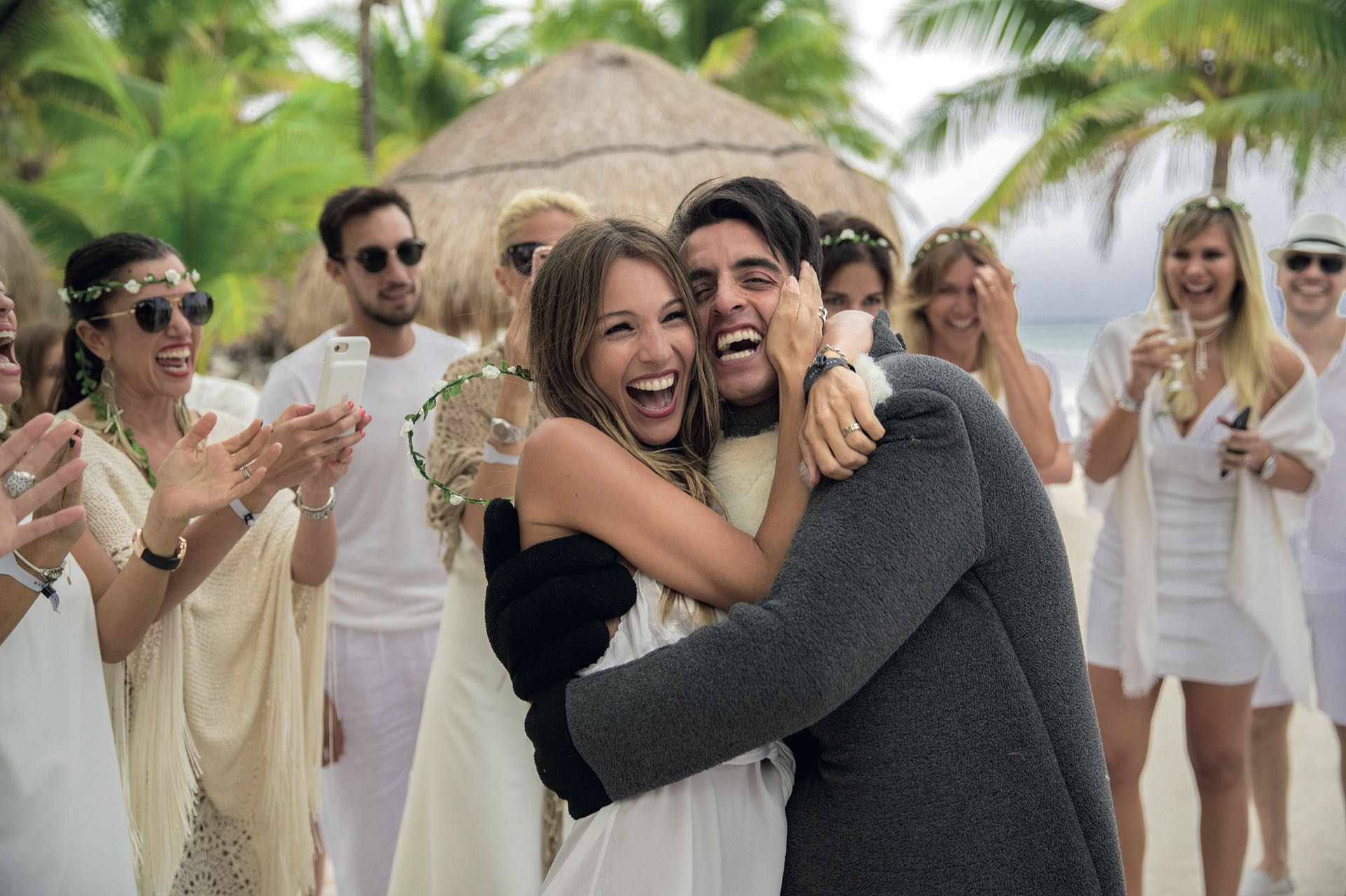 Su hermano Guillermo llegó de incógnito al festejo.