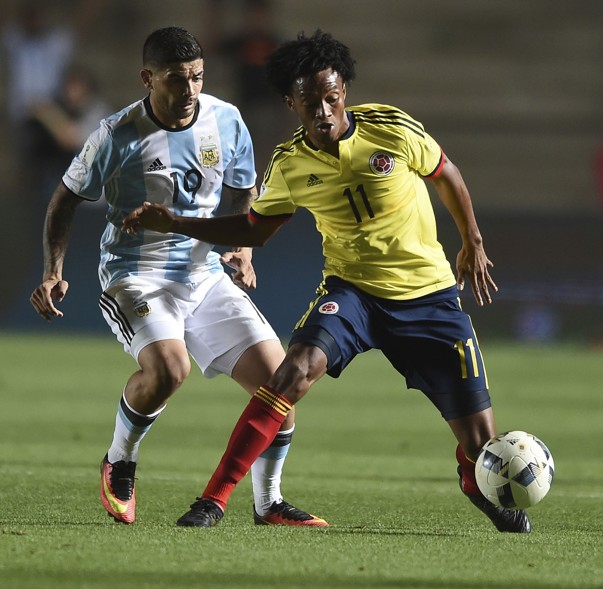 Juan Guillermo Cuadrado tiene una pubalgia que tendrá que ser operada y pasará de dos a tres meses de baja (Getty Images)