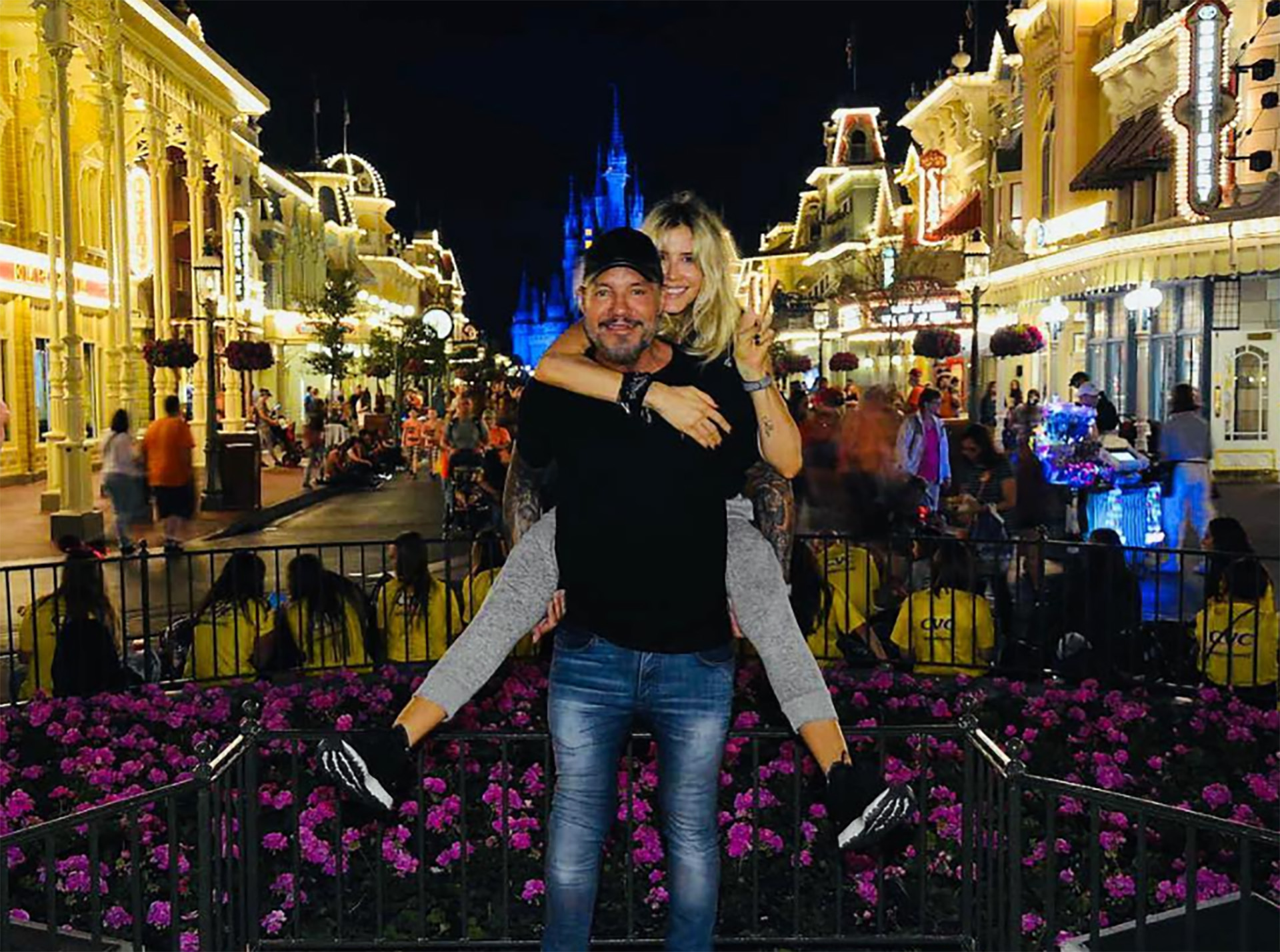 Marcelo Tinelli y Guillermina Valdes realizaron una escapada a los Estados Unidos con sus hijos. La familia aprovechó para divertirse en Disney