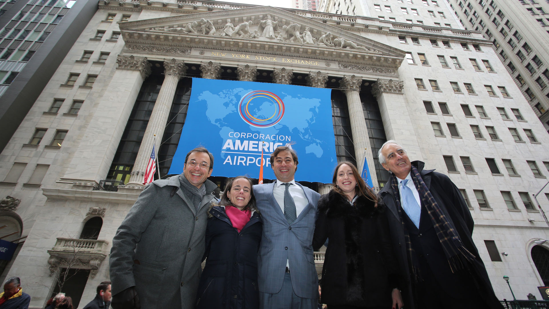 Jorge Arruda, Cecilia Carriquiri, Martín Eurnekian, Gimena Albanesi y Raúl Francos CFO de la compañía.