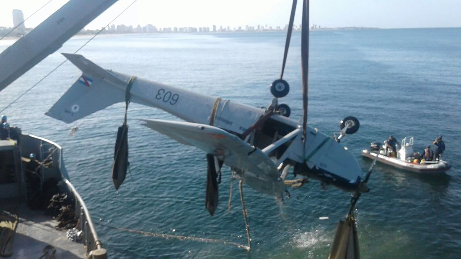 Avion caido en Punta del Este - 03022018 (28)