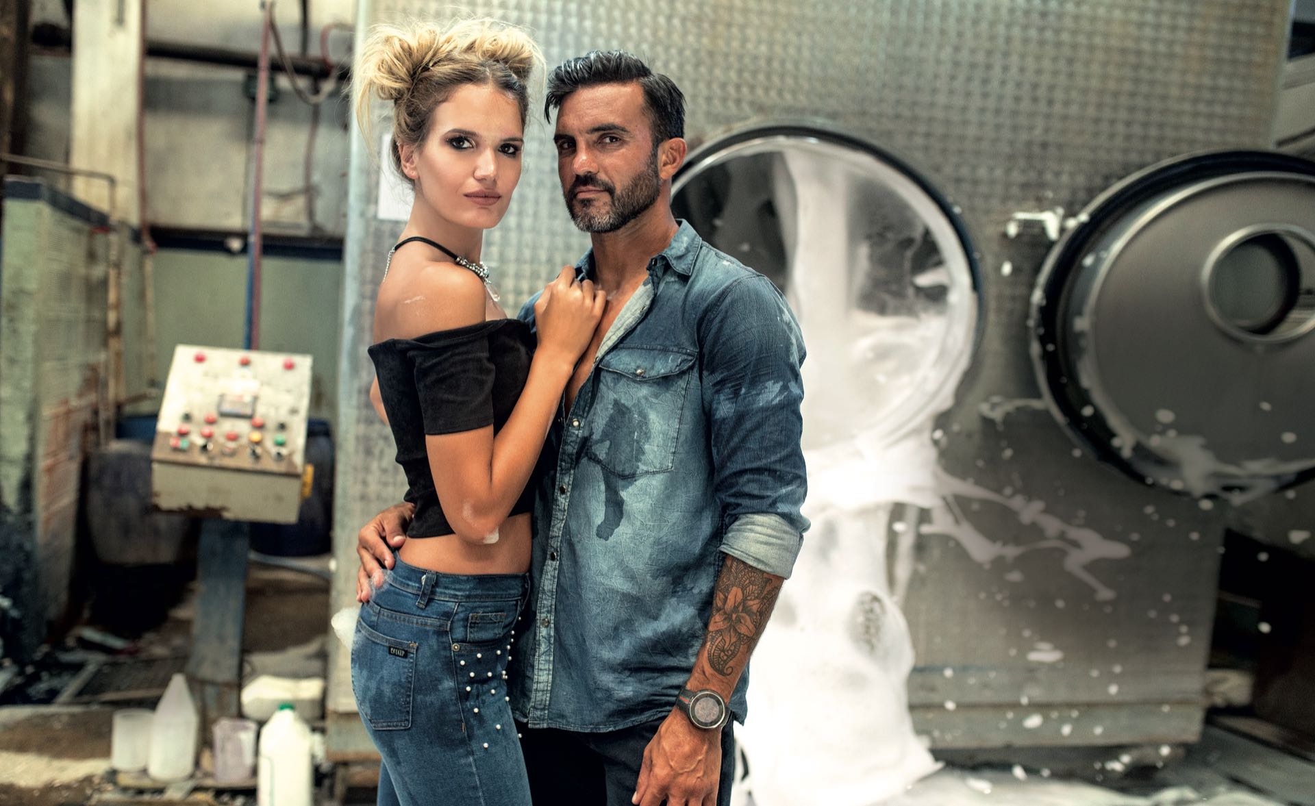 Eva y Fabián brillaron frente a la cámara, a pura sensualidad. Los dos se sintieron muy cómodos a la hora de realizar la campaña. (Fotos: Sofía Hansen/GENTE)