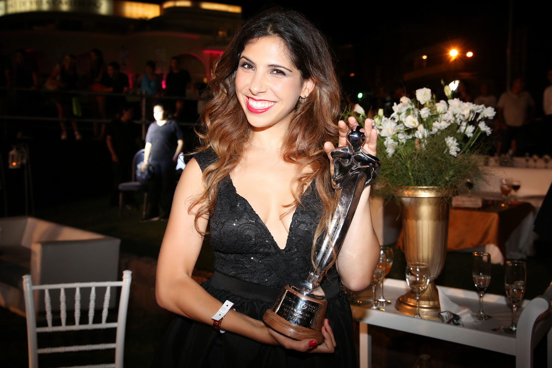 Tamara Garzón, premiada como Revelación Femenina, por su papel en Como el culo