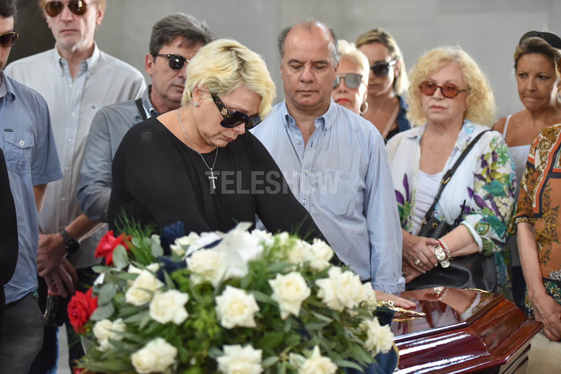 Sin consuelo: “A mamá se le complicó todo y no sé por qué”, había dicho anoche la actriz, horas después del deceso de quien fuera la esposa del artista Alfredo Barbieri