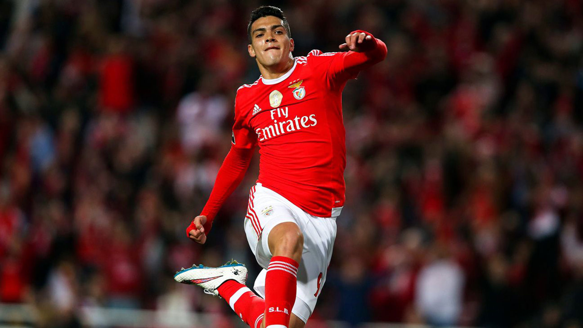 La carta del mexicano pertenece al Benfica (Foto: Especial)