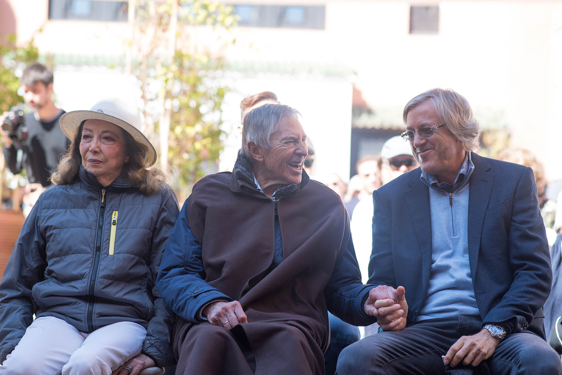 Alejandro Roemmers con sus padres en la ceremonia religiosa