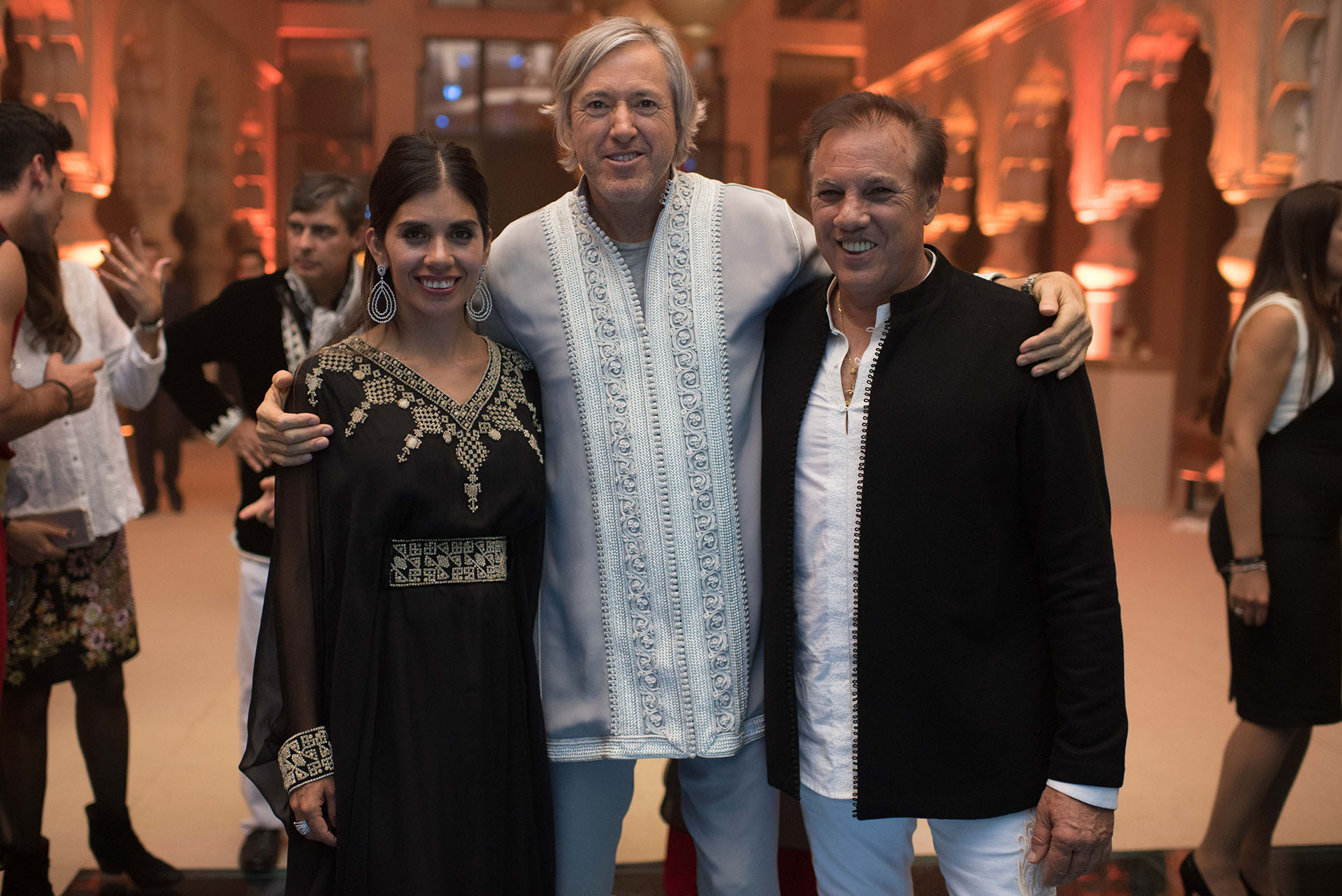 Alejandro Roemmers junto a su hermano mayor y su mujer