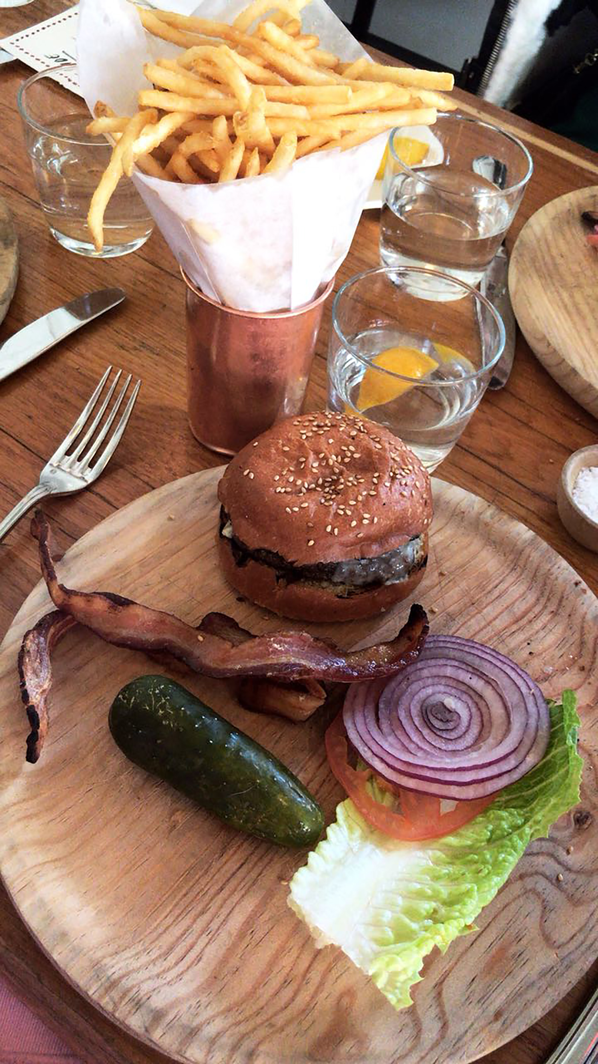 La mejor hamburguesa de la ciudad está en The Standard, según la it girl