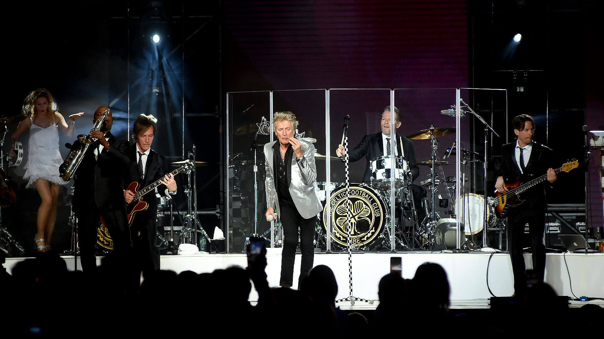 El 16 de febrero más de 21.000 fanáticos colmarán el Estadio Geba para presenciar un show de primer nivel: Sir Rod Stewart, la leyenda de la música dará un concierto que recorrerá todos sus éxitos