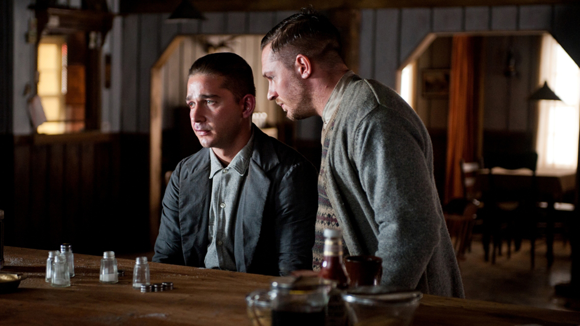Shia LaBeouf y Tom Hardy en “Lawless”