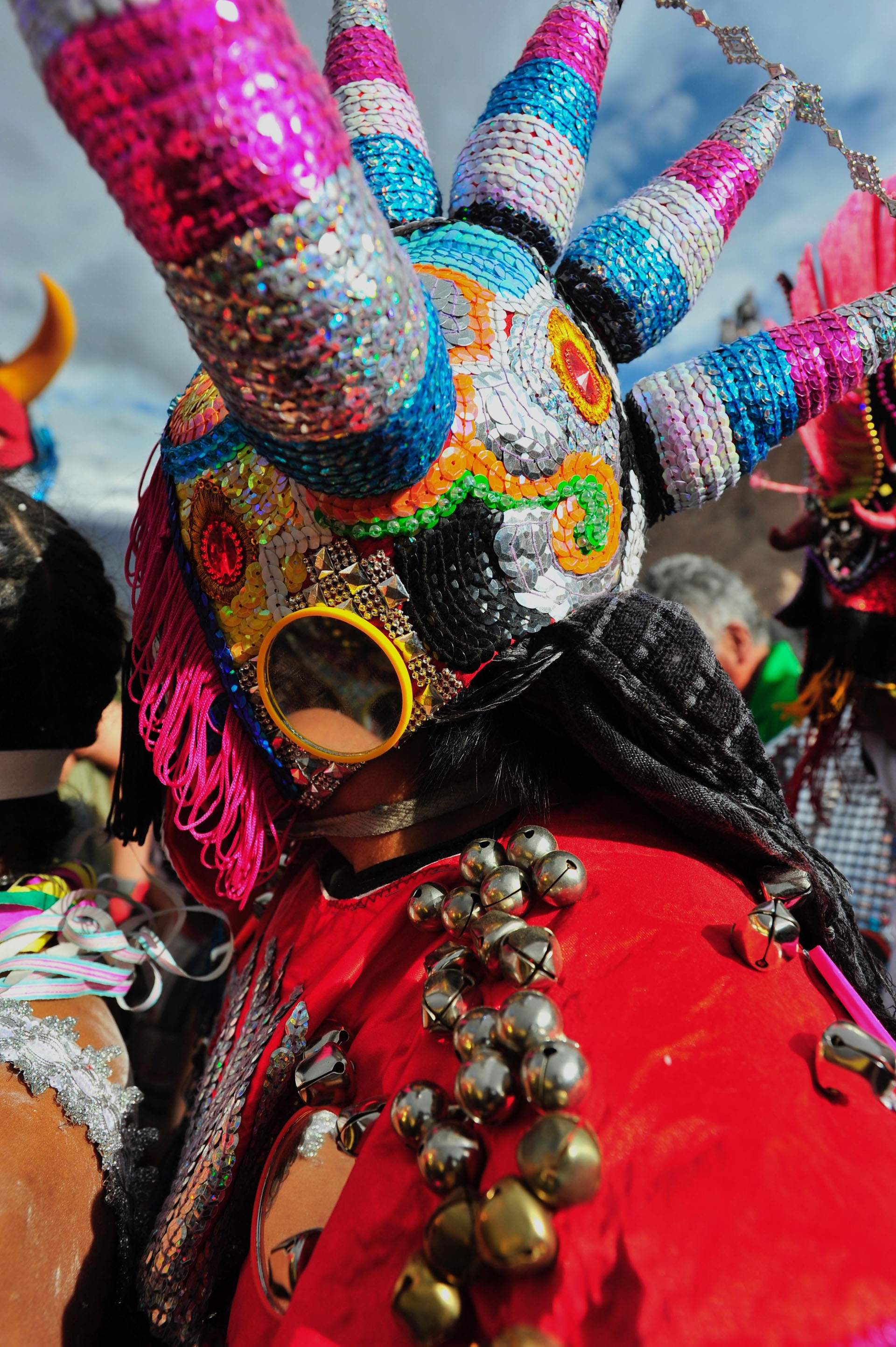 La Bajada de los Diablos en Uquía es uno de los eventos que más gente convoca en el día del desentierro del Pujllay, una divinidad socarrona, impertinente, alegre y dicharachera