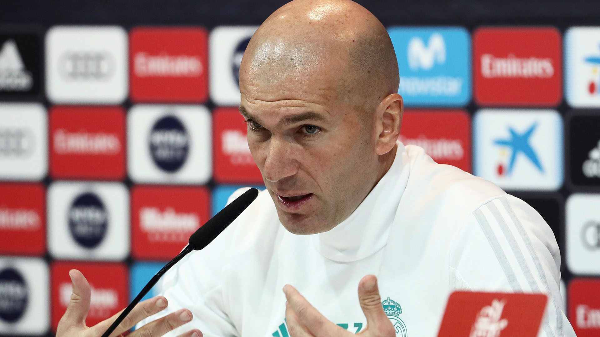 Zinedine Zidane admitió en conferencia de prensa que está muy desgastado en el Real Madrid (Crédito: EFE)