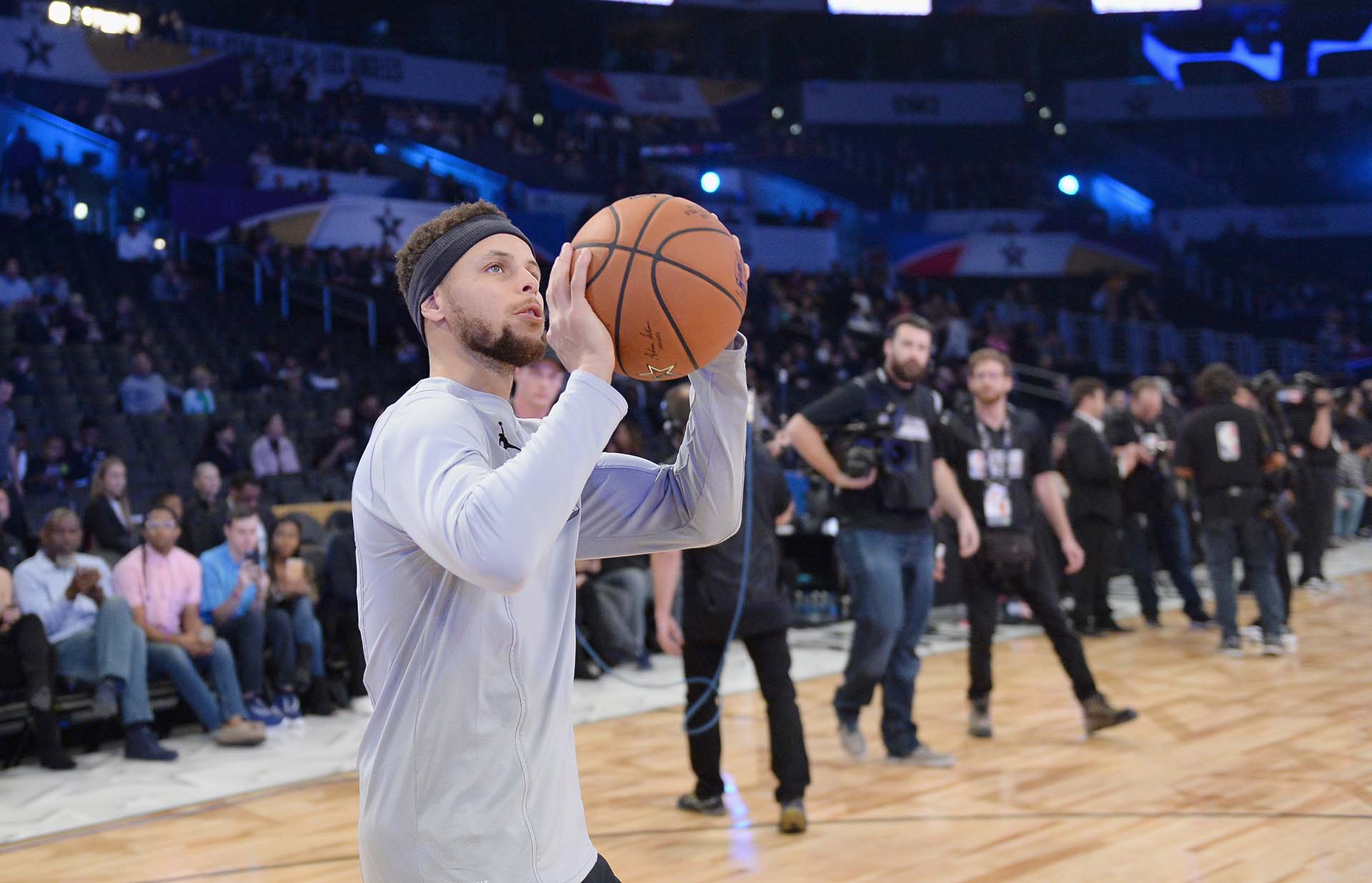 Curry calienta motores para el All Star 2018