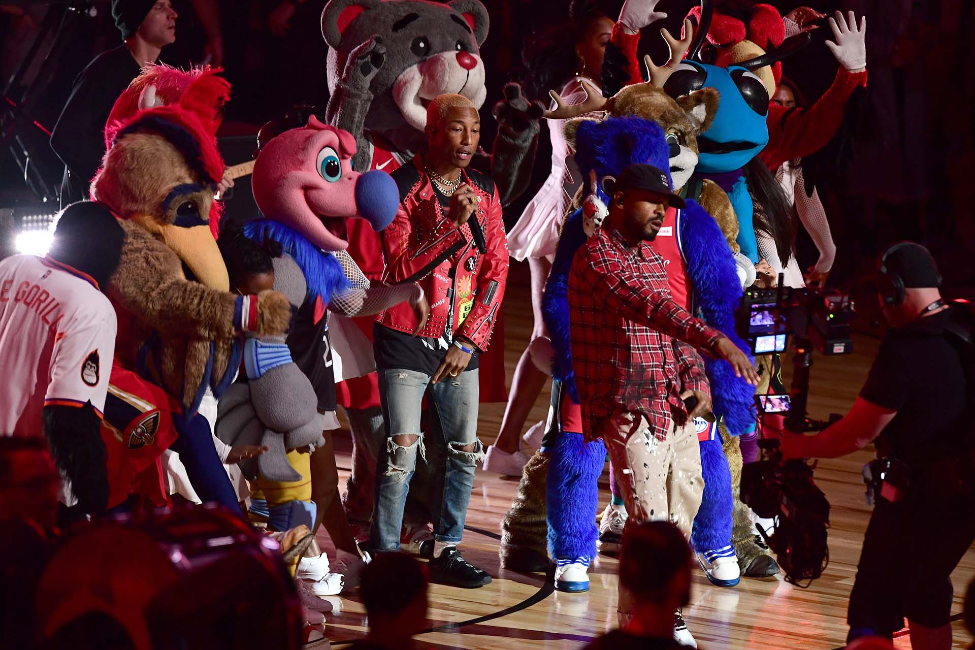 N.E.R.D. le pone música a la NBA