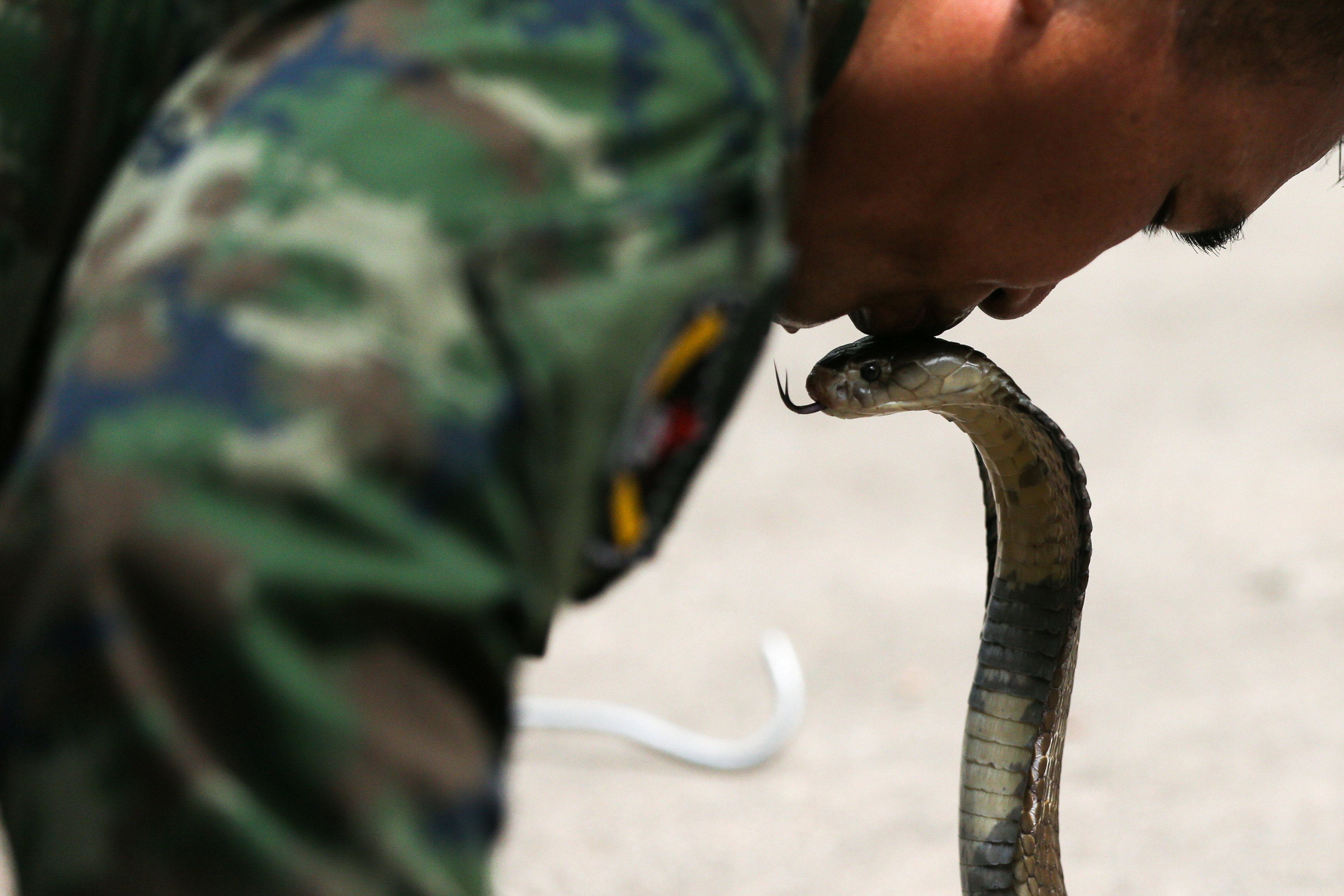 (REUTERS/Athit Perawongmetha)
