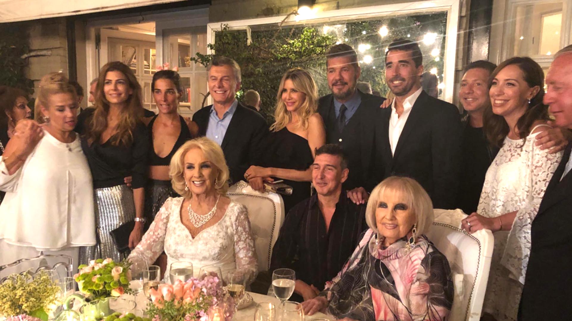 Mauricio Macri, Marcelo Tinelli y María Eugenia Vidal, el año pasado, en el festejo de cumpleaños de Mirtha Legrand