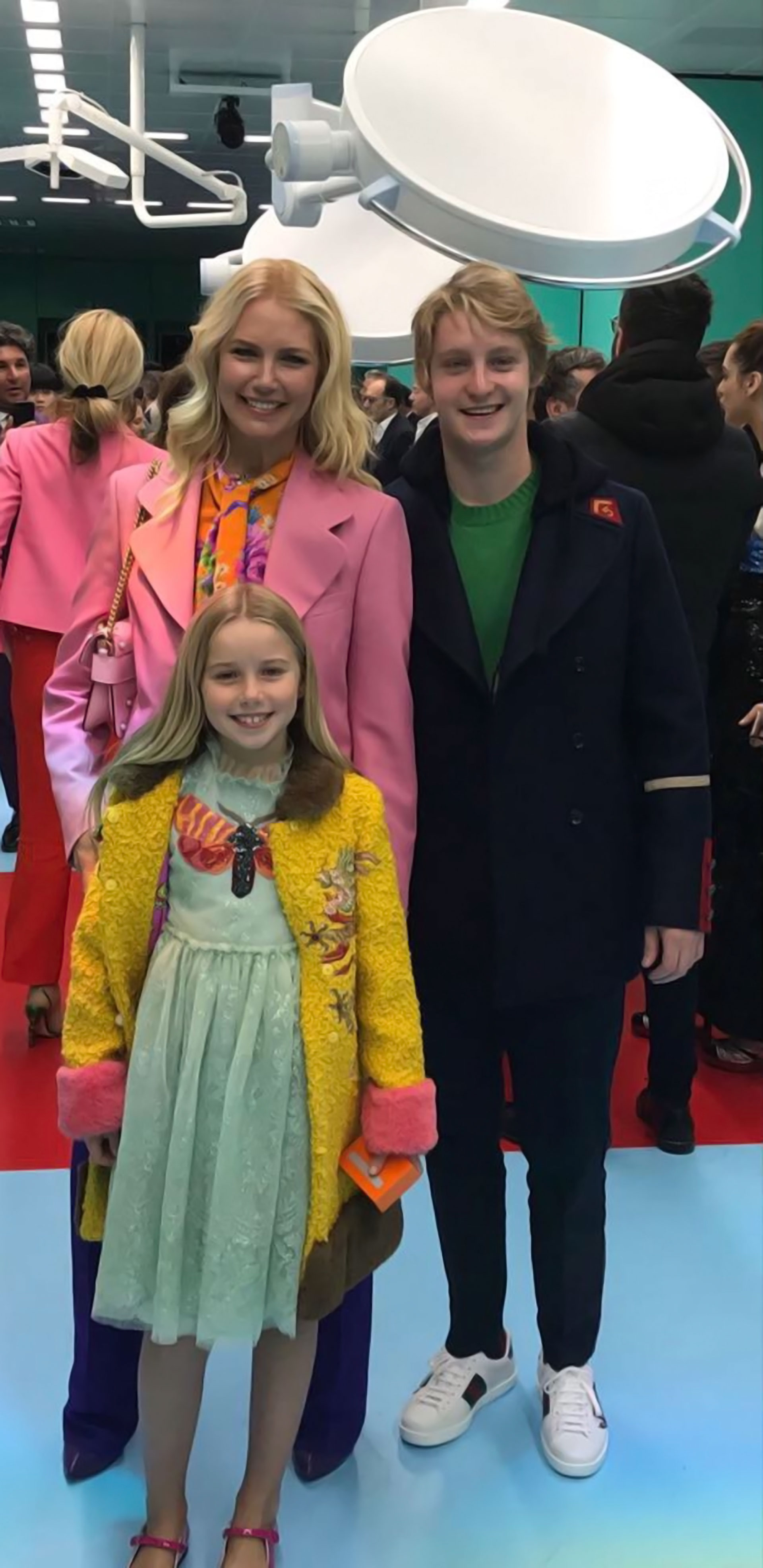 La familia fashionista, lookeados, siguiendo la línea de la boutique italiana