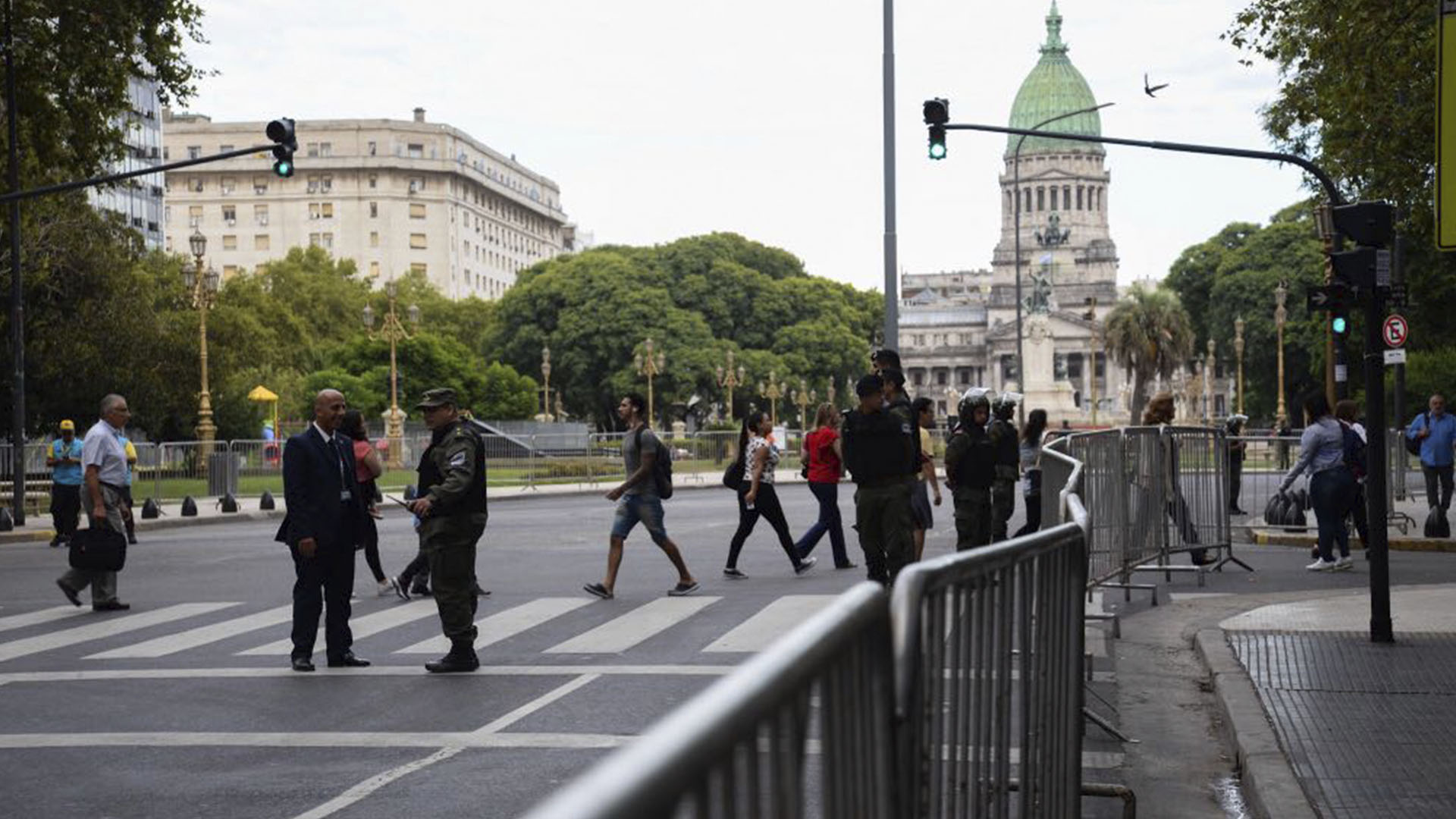 El tránsito sobre Avenida de Mayo estaba interrumpido
