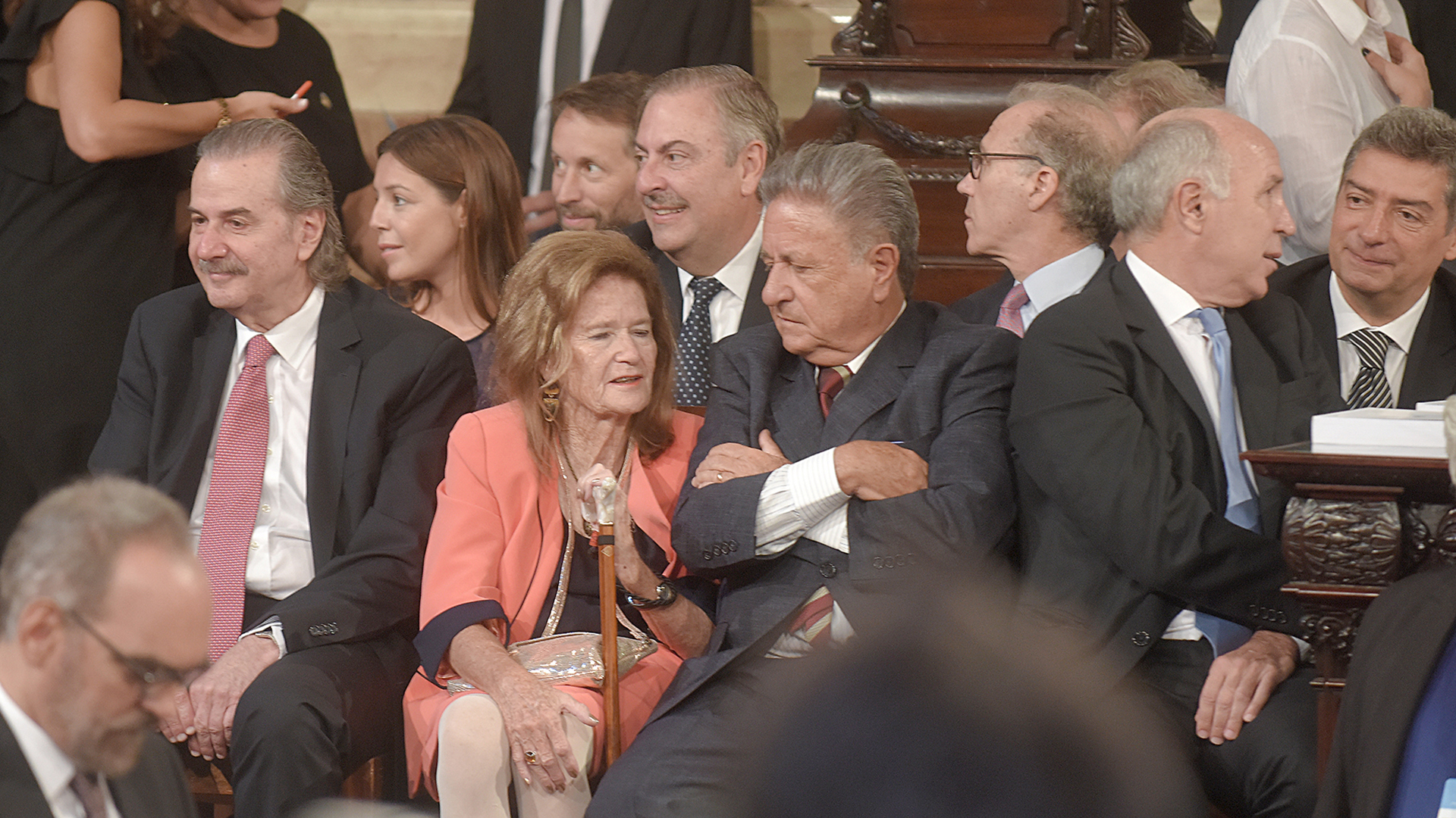 El palco de la Corte Suprema: Juan Carlos Maqueda, Elena Highton, el ex presidente Eduardo Duhalde, y el presidente del máximo tribunal Ricardo Lorenzetti en diálogo con Horacio Rosatti