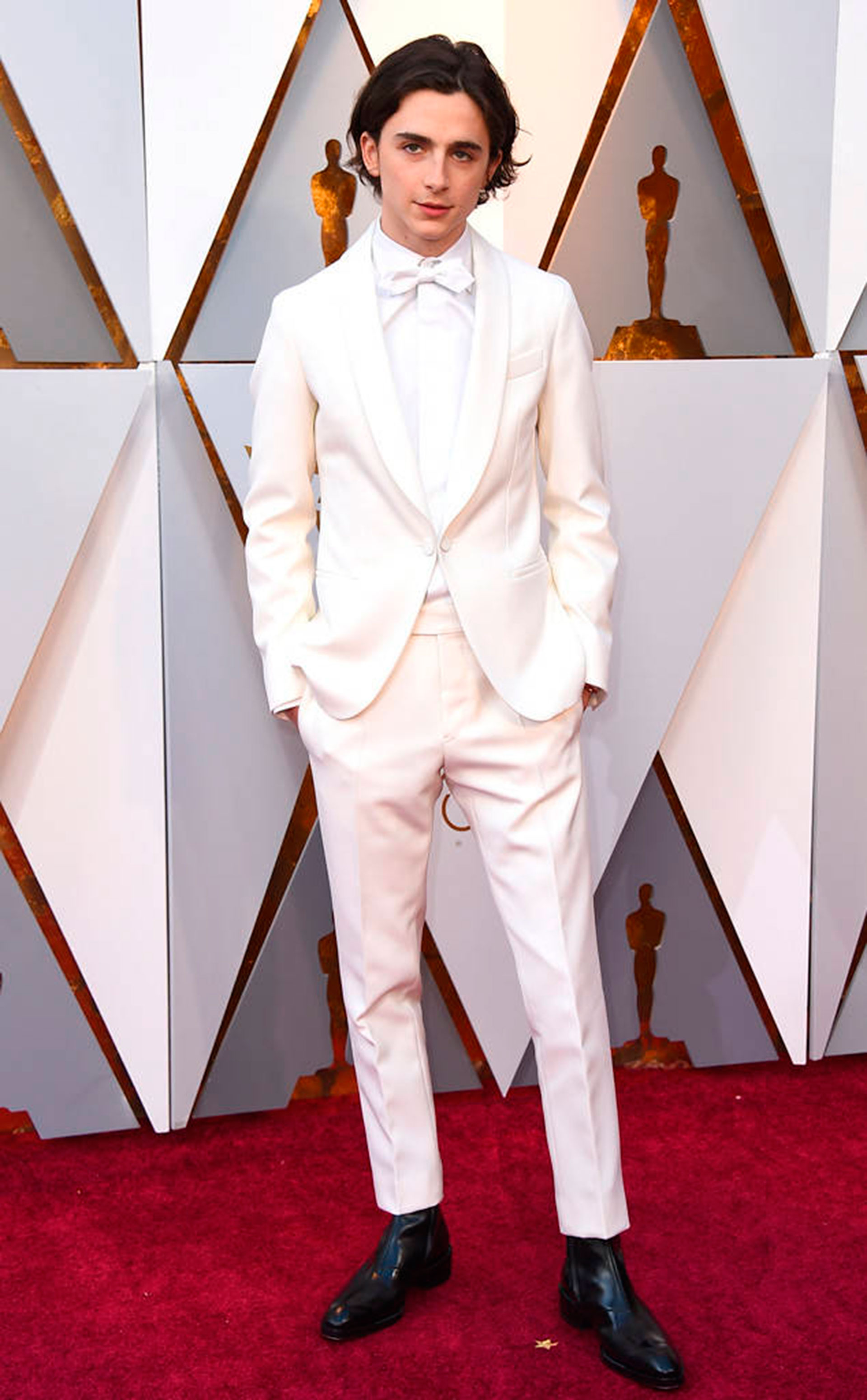 Thimothée Chalamet, osada en total white (Foto gentileza E!)