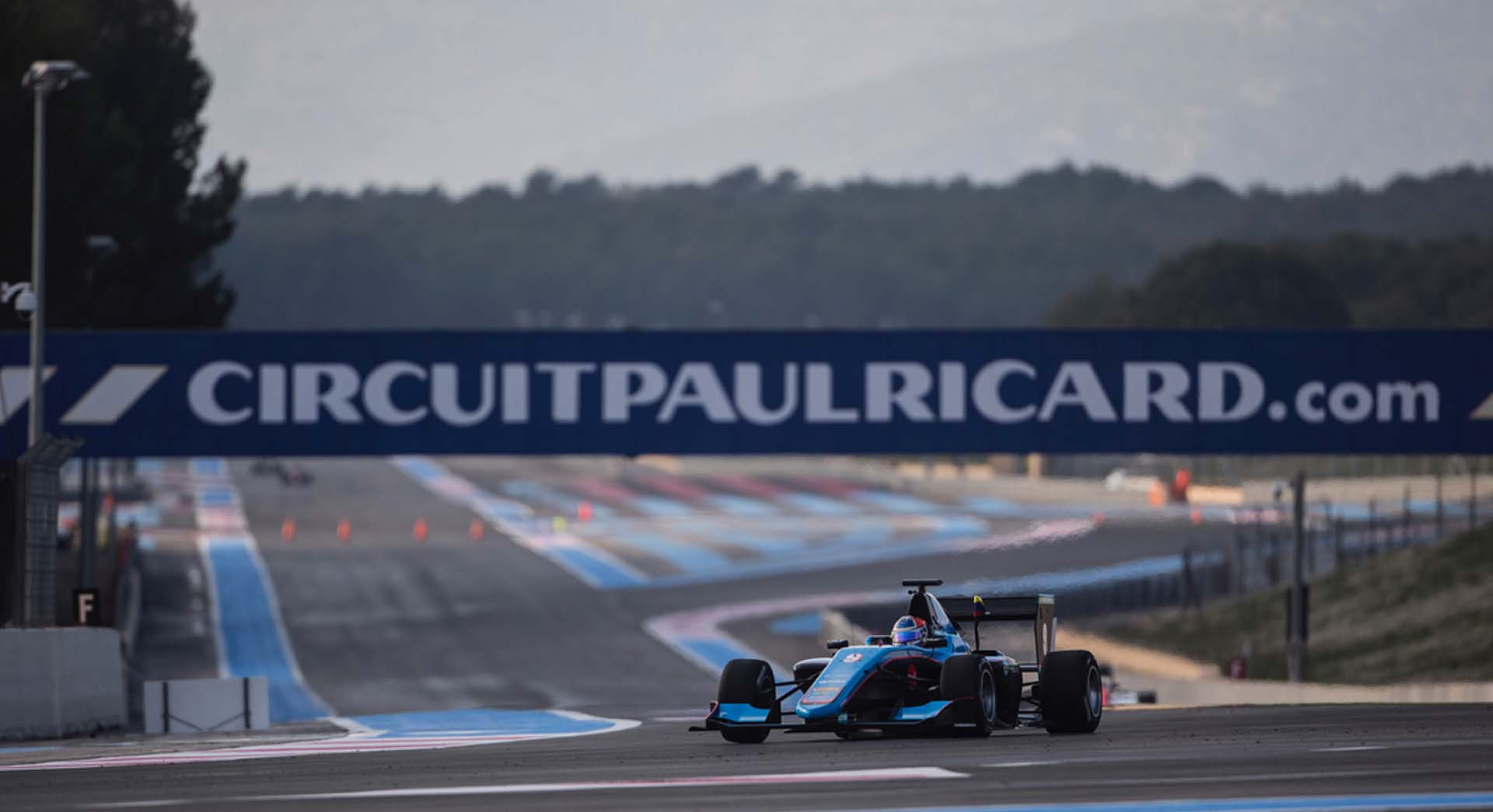 En 2010 participó por primera vez en el campeonato Star Mazda Series con el equipo Juncos Racing