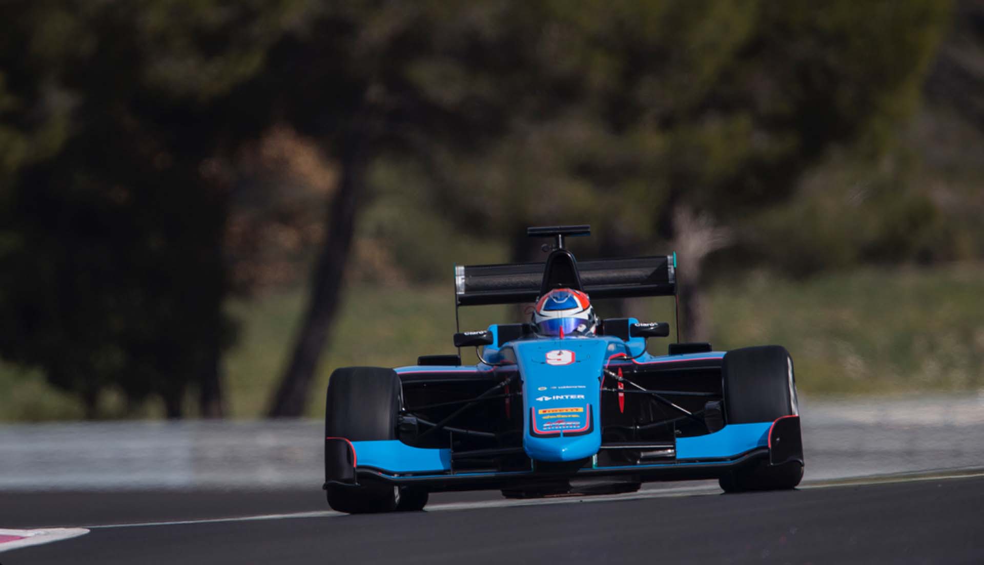 En 2009, a la edad de 16 años, comenzó su participación en otras especialidades del automovilismo al correr en el campeonato Radical European Master junto a la piloto suiza Natacha Gachnang dentro de la categoría SR5 para el equipo Hope PoleVision Racing