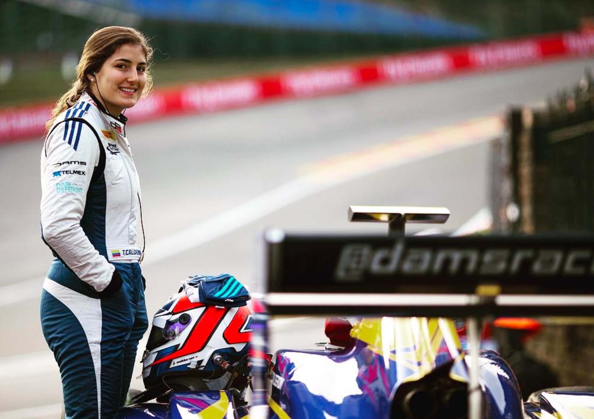 El último antecedente de una mujer en un Gran premio se dio en 1976