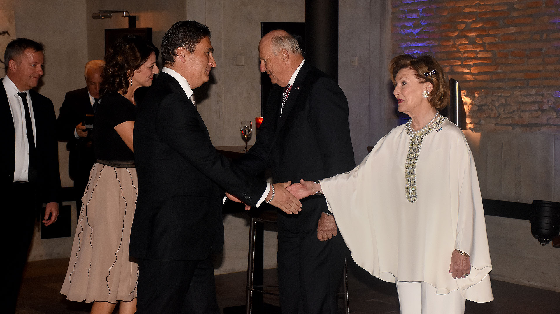 Hanspeter Mock, el embajador de Suiza en Argentina y su esposa