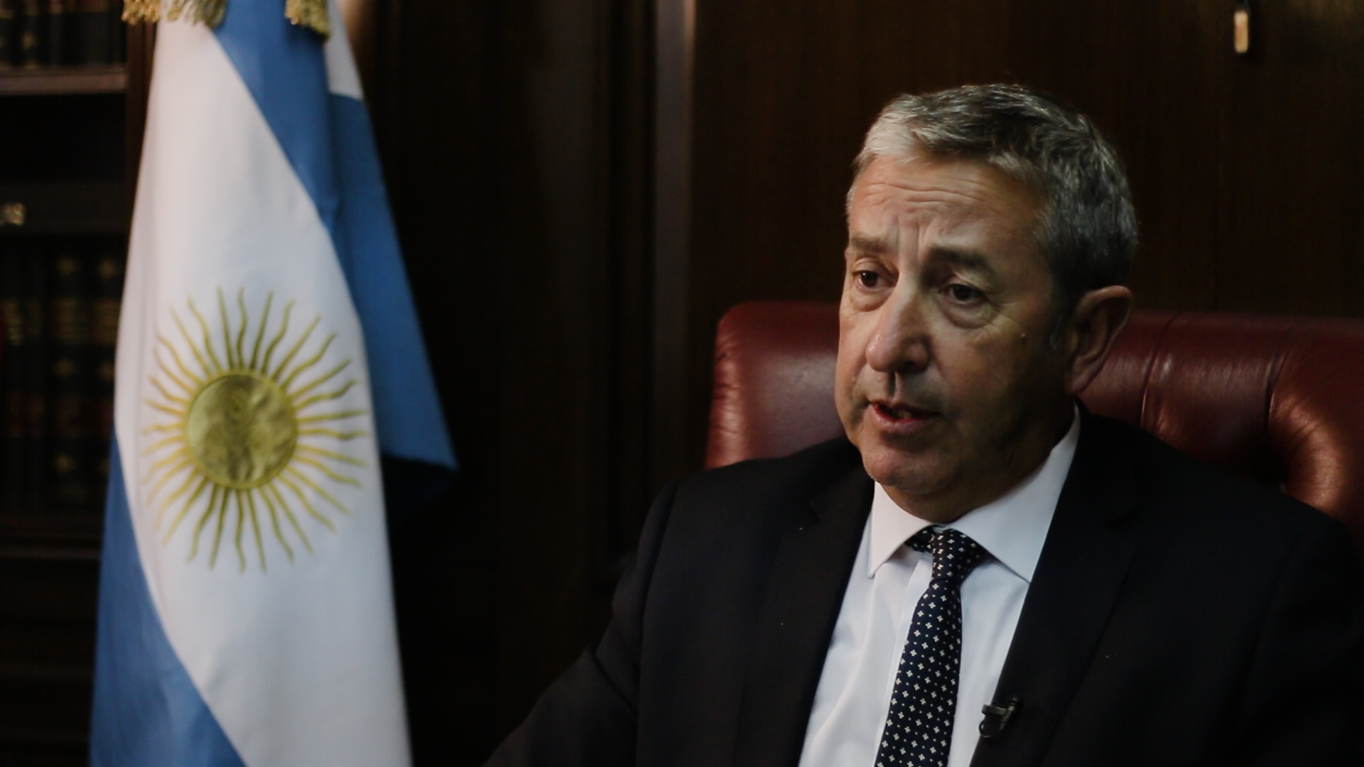Un proyecto para evaluar el Tratado mundial contra el tabaco -presentado por Julio Cobos y Abal Medina- perdió estado parlamentario.