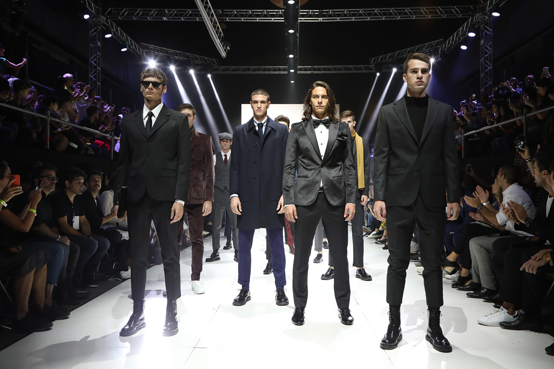 BAFWEEK 2018 de M.I.A, lo mejor de la sastrería masculina con pantalones achupinados y sacos entallados
