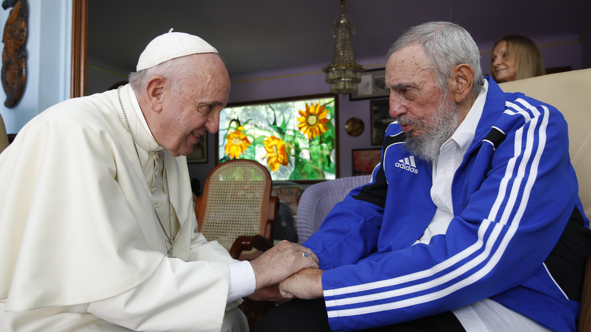 20 de septiembre de 2015: el papa Francisco se encuentra con el dictador cubano Fidel Castro en La Habana