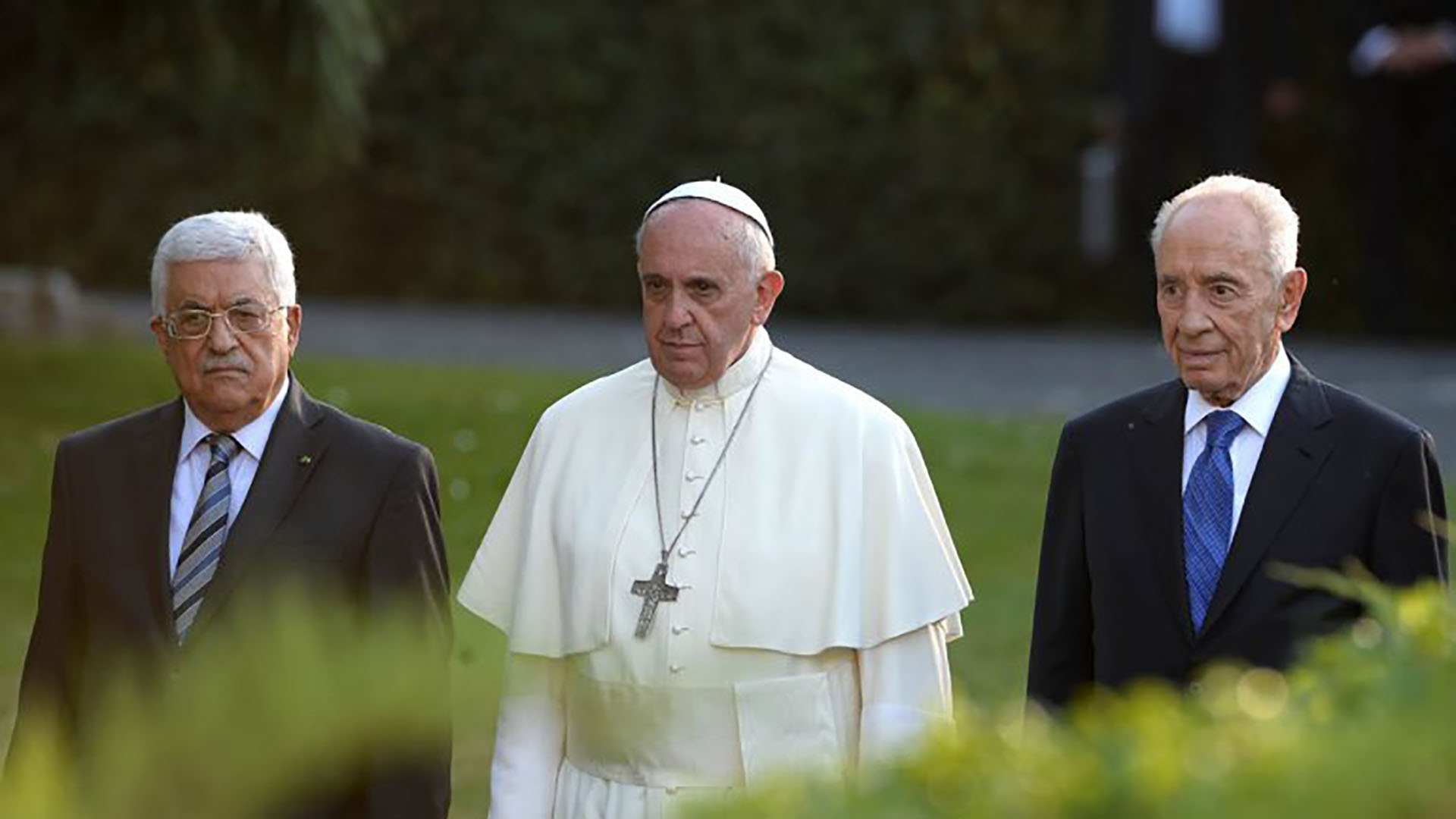 8 de junio de 2014: histórico encuentro del papa Francisco con Shimon Peres y Mahmud Abbas. El Sumo Pontífice recibió al presidente israelí y al líder palestino en Santa Marta, en el Vaticano