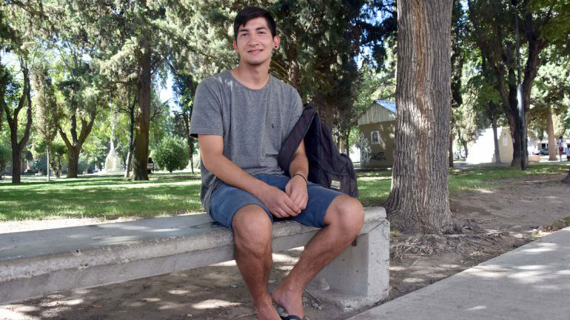 Guillermo Torres, el joven neuquino que se convirtió en noticia por un buen gesto (Gentileza lmneuquen.com)