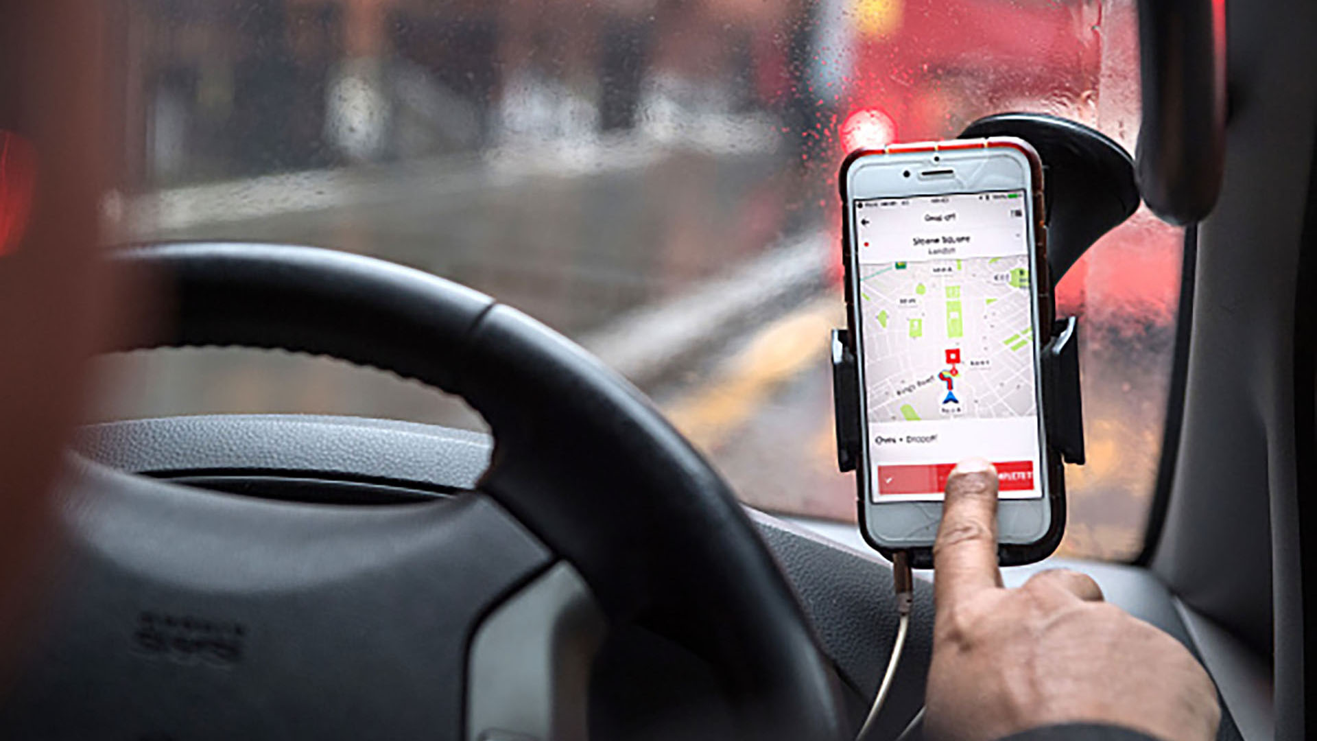 La Justicia suspendió el funcionamiento de Uber en abril de 2016 (Getty Images)