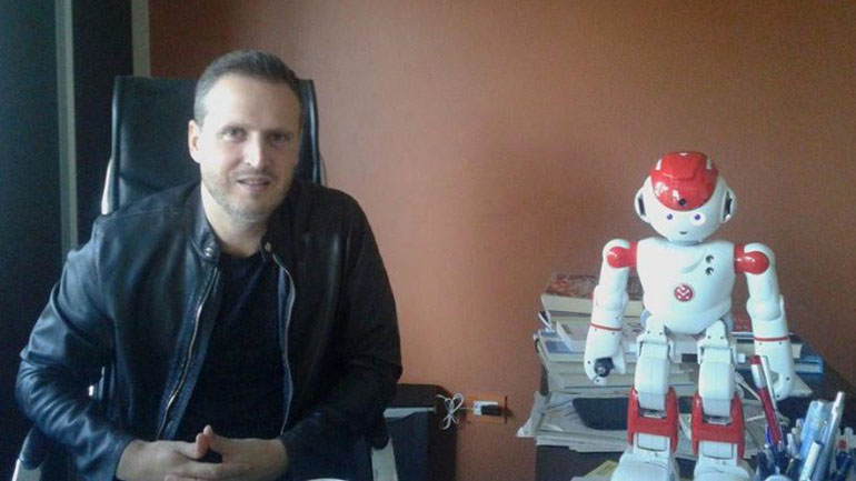 Cesar Cerrudo demostró, junto con Lucas Apa, que algunos androides pueden ser hackeados con cierta facilidad