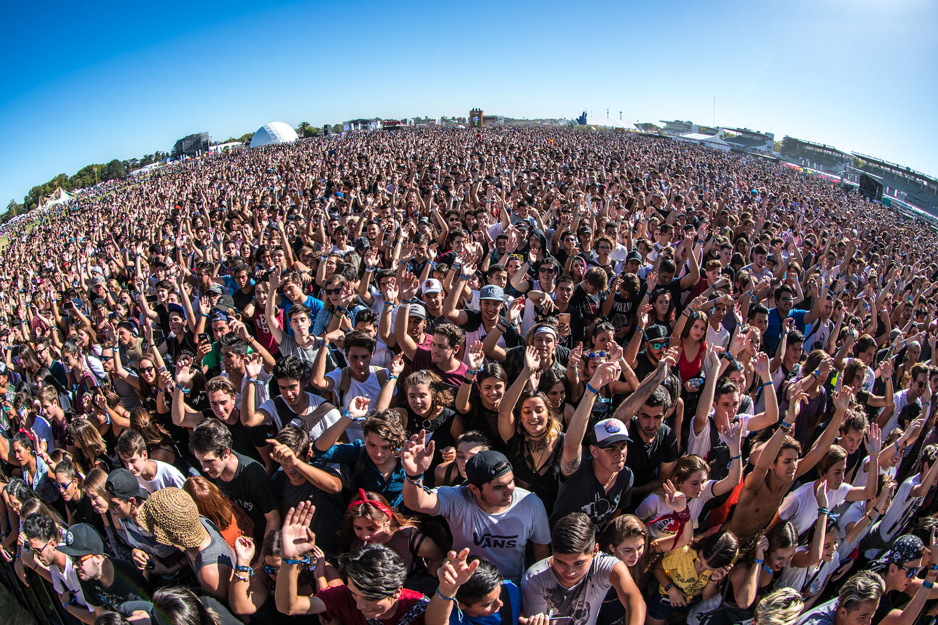La gente colmó la primera fecha del Lollapalooza